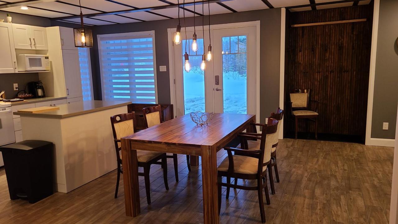 Condo-Chalet De La Vallee D'Edouard LʼAnse-Saint-Jean Eksteriør billede